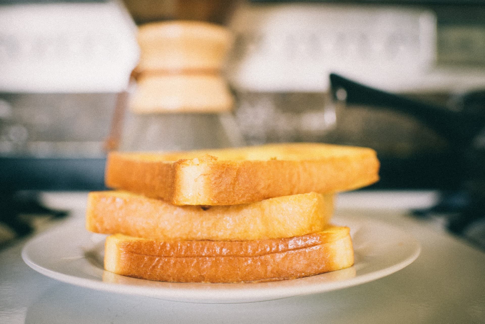 Beautifully animated toasts stacks